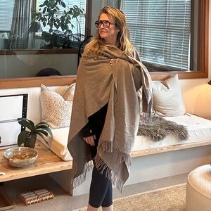 PESERICO Italy shawl/wrap